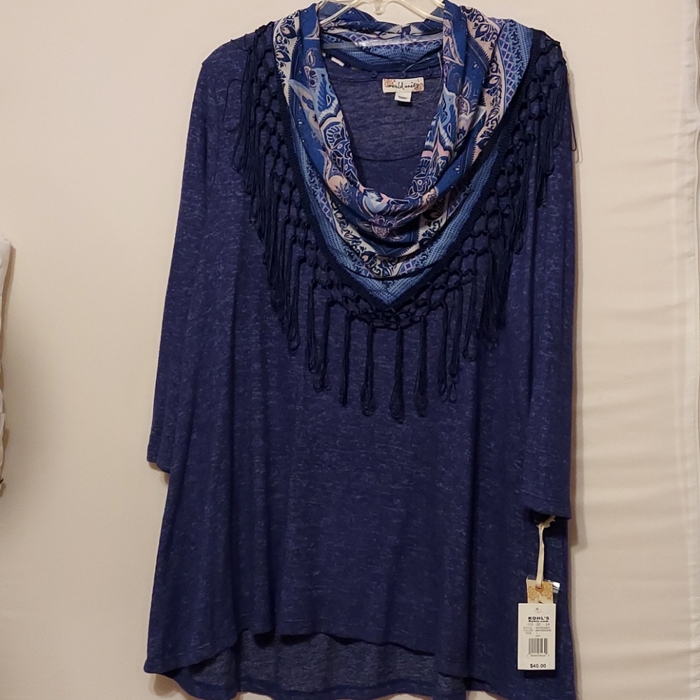 World Unity tunic top